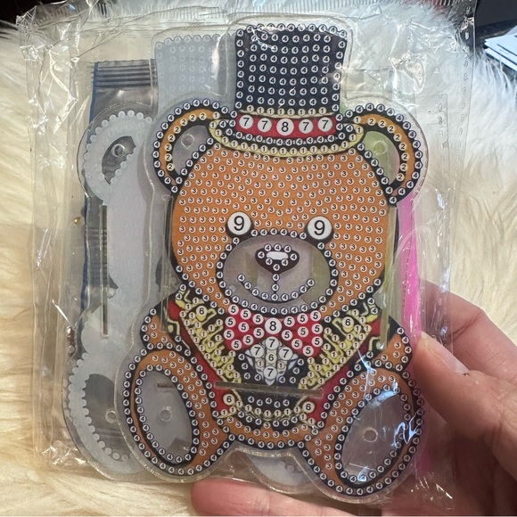 DIY diamond art teddy bear pencil holder craft - Picture 8 of 8